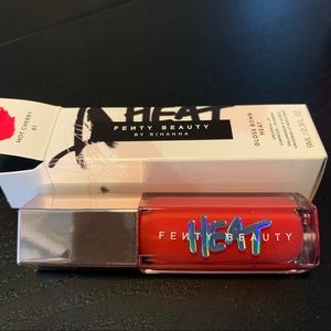 Fenty Beauty Gloss Bomb Heat in Hot Cherry